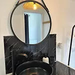 34 Independante Et Privee Avec Service De Navette En Supplement Apartment *